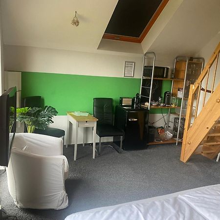 Maisonette-Ferienzimmer Am Backhausgarten Flonheim Eksteriør billede